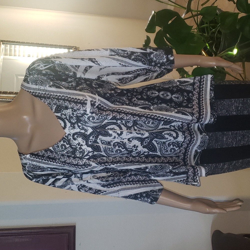 Energē World Wear m silver dusted vneck boxy sleeve handkerchief pattern boho